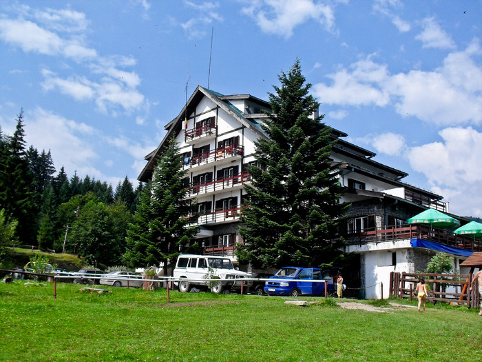 CABANA CUMPANA; CABANA CUMPANA
