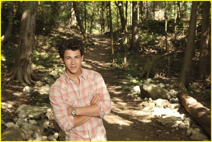 New-Camp-Rock-2-stills-camp-rock-2-13453952-700-469 - CAMP ROCK 2