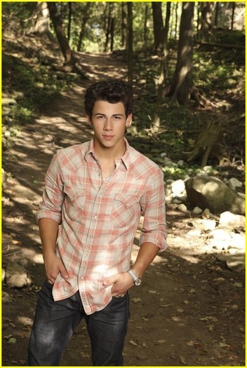 New-Camp-Rock-2-stills-camp-rock-2-13453759-469-700 - CAMP ROCK 2