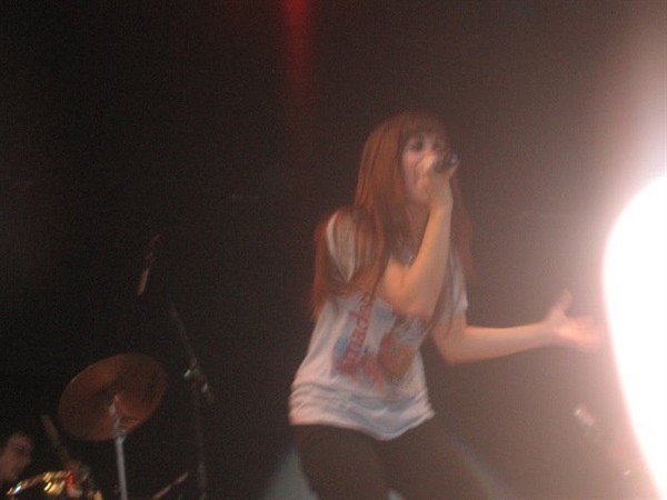 grtad%2 - Demi Lovato live in concert