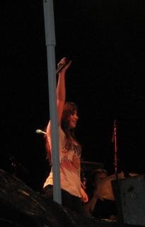 grtad%20(2) - Demi Lovato live in concert