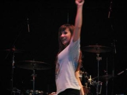 grtad%20(5) - Demi Lovato live in concert