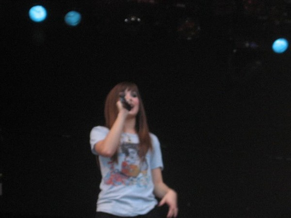 grtad%20(14) - Demi Lovato live in concert