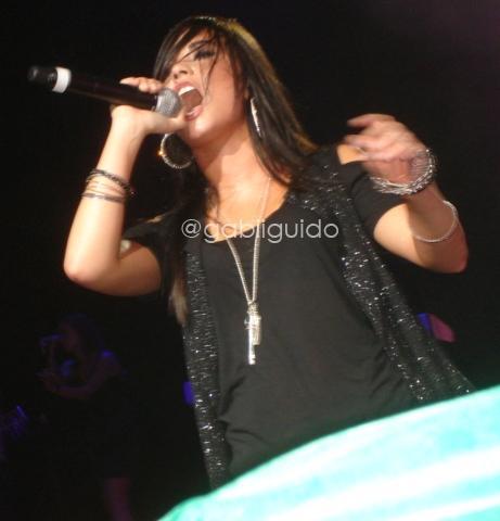 demi-brasil-2-3 - Demi Lovato live in concert