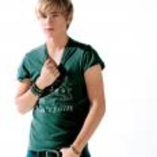 Jesse_McCartney_1229805008_3