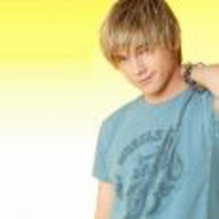 Jesse_McCartney_1252678472_2 - jesse McCartney