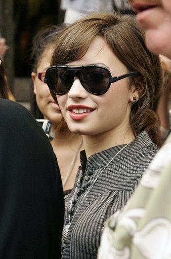 Demi_Lovato_1254686880_2 - demi lovato