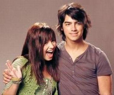 Demi_Lovato_1254691819_3 - demi lovato
