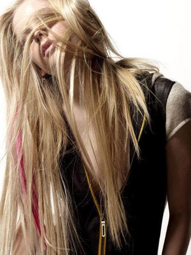 Avril_Lavigne_1258790537_1 - avril lavigne