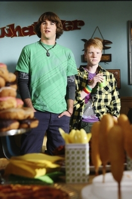 zeke-and-luther-297912l-imagine