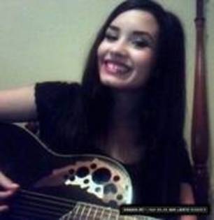 SGNLYMXSMNWSFSVFBCM - Demi Lovato personale