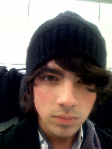 17128664_VJDPNGZDL - Joe Jonas