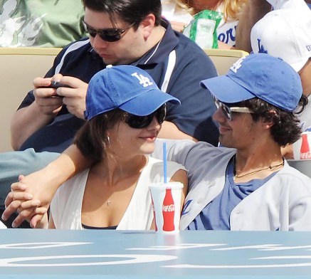 joe-jonas-camilla-belle