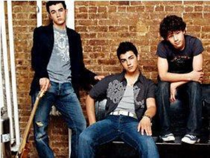 16965151_NLOOFKGEM - Jonas Brothers