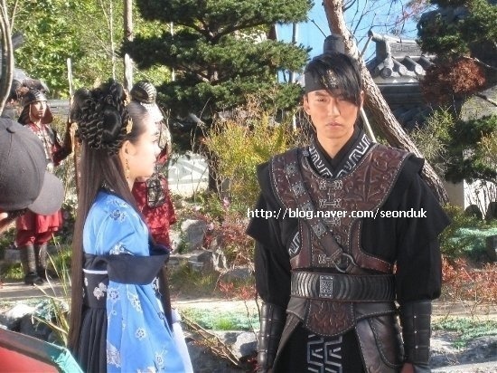 14429066_YODACIMML - s---deokman-bidam---s