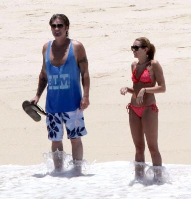 normal_027 - Appearances And Events Candids 2010 On the Beach in Mexico May 24 2010