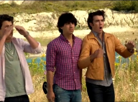 10 - CAMP ROCK 2