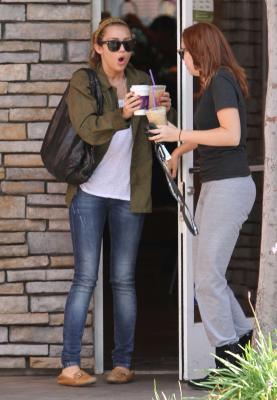 normal_008 - 0 Appearances And Events Candids At Coffee Bean in Toluca Lake May 23 2010
