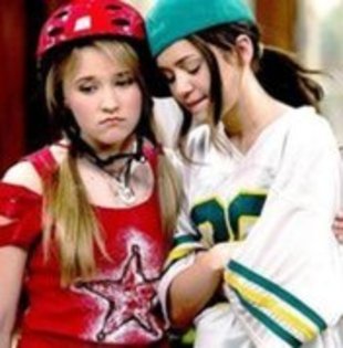  - 0 Poze Diferite Cu Miley And Hannah Montana