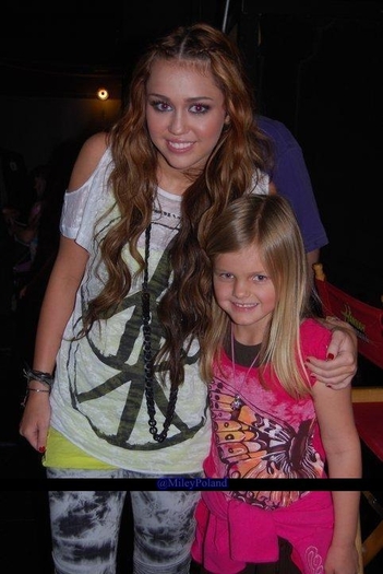  - 0 Poze Diferite Cu Miley And Hannah Montana