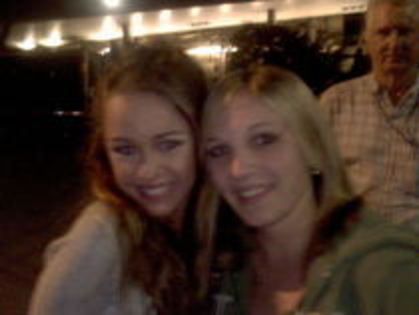 - 0 Poze Diferite Cu Miley And Hannah Montana