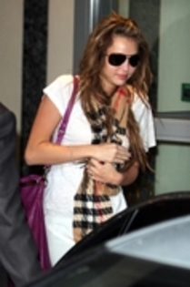  - 0 Poze Diferite Cu Miley And Hannah Montana