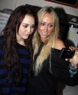  - 0 Poze Diferite Cu Miley And Hannah Montana