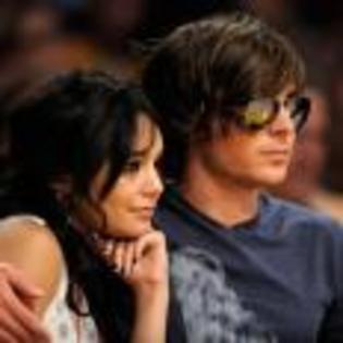 Zac_Efron_1249078474_0 - hsm