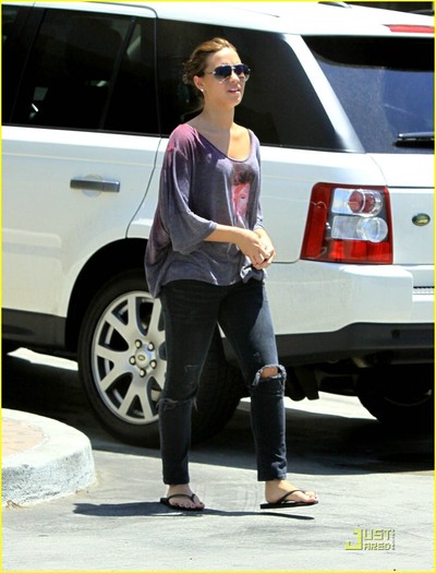 Demi-out-in-Toluca-Lake-demi-lovato-13977286-930-1222 - Demi Lovato out in Toluca Lake