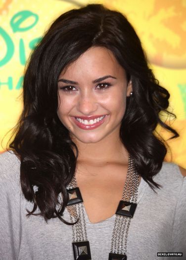  - Demi Lovato Disney and ABC Television Group Summer Press Junket 2010