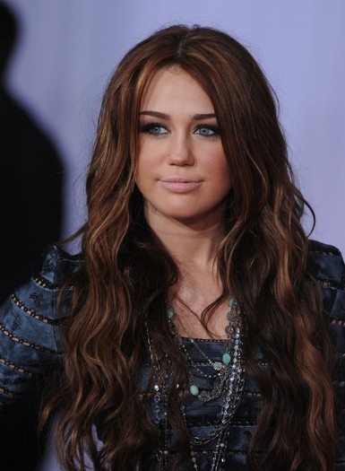 100131A1_CYRUS_M_B-GR_08-500x682 - miley cool cool cool