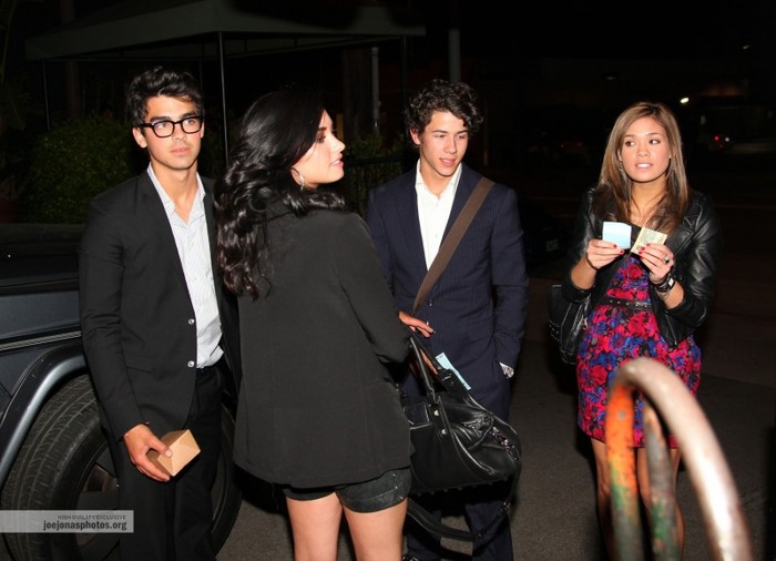 11s0dva - Demi Lovato and Joe Jonas With Nick Jonas and Nicole Anderson