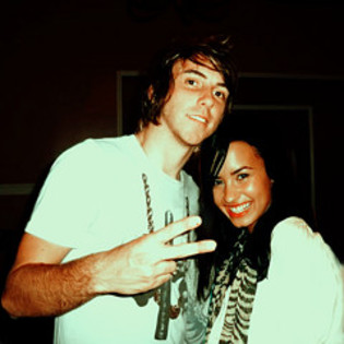 4041552906_d751063cf1_m - Demi Lovato and Alex Gaskarth