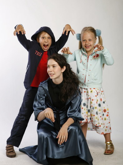 ionut&alina&jenifer600_2 - TELENOVELA INGERASII