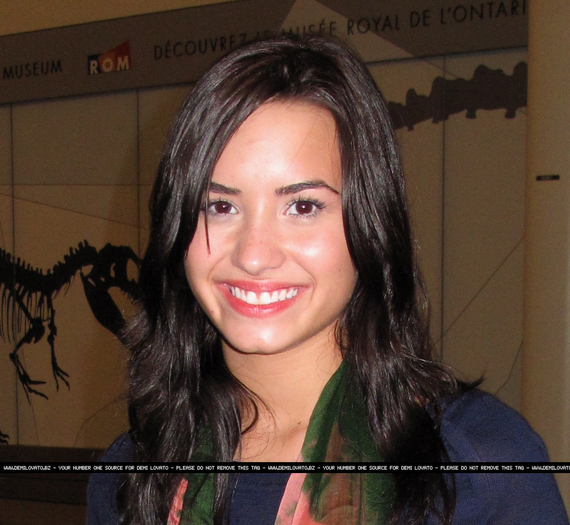 - Demi Lovato Arriving at Pearson International Airport in Toronto