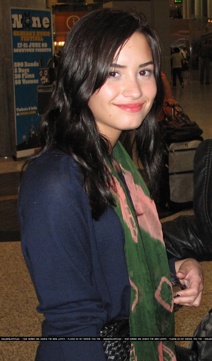  - Demi Lovato Arriving at Pearson International Airport in Toronto