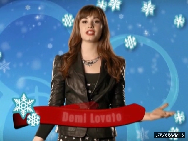 17819936_OIEKVNSSB - Happy Holidays from the Cast of Camp Rock