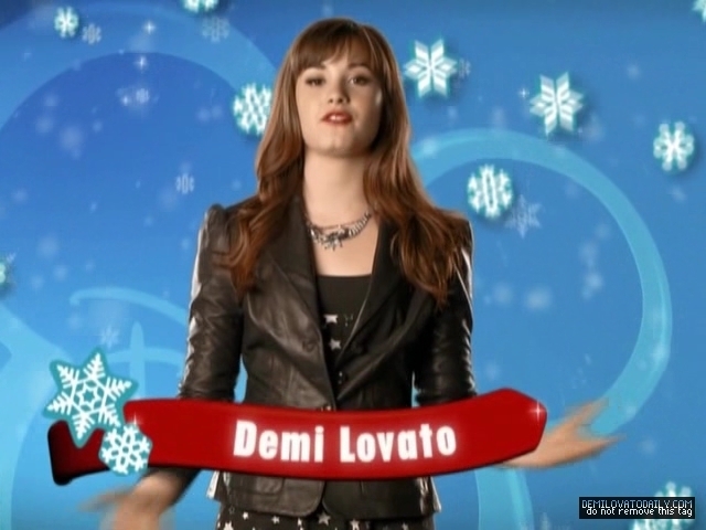 17819940_VSSOUTIPQ - Happy Holidays from the Cast of Camp Rock