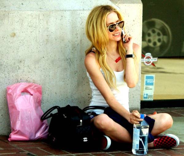 photo166 - avrill lavigne2