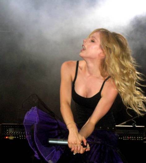 photo171 - avrill lavigne2