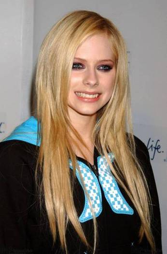 photo172 - avrill lavigne2