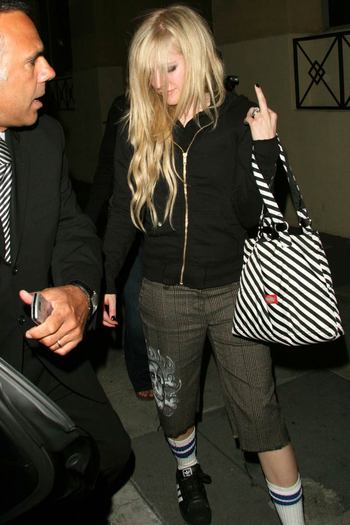 photo194 - avrill lavigne2