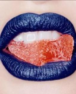Blue-Lips-lips-10433610-194-240[1]