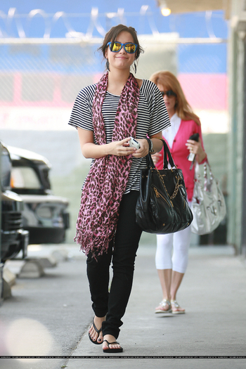  - Demi Lovato Heading to her Optometrist