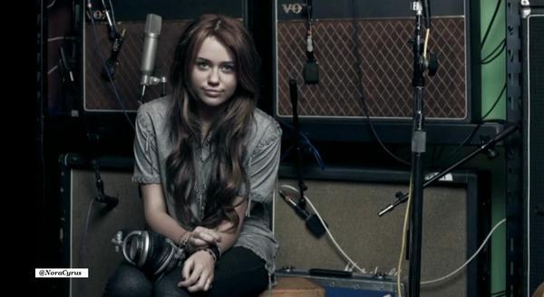 30acc2d - Toate Pozele Mele Cu Miley Cyrus