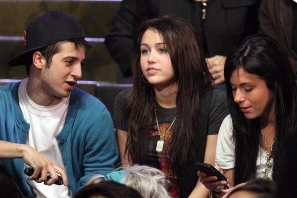 33tjmrm - Toate Pozele Mele Cu Miley Cyrus