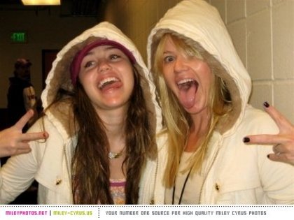 34g22d3 - Toate Pozele Mele Cu Miley Cyrus