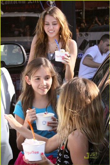 34ydyir - Toate Pozele Mele Cu Miley Cyrus