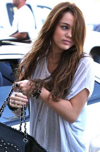 119w9s4 - Toate Pozele Mele Cu Miley Cyrus