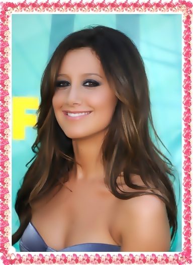 Ashley Tisdale - 0X Poze 0X